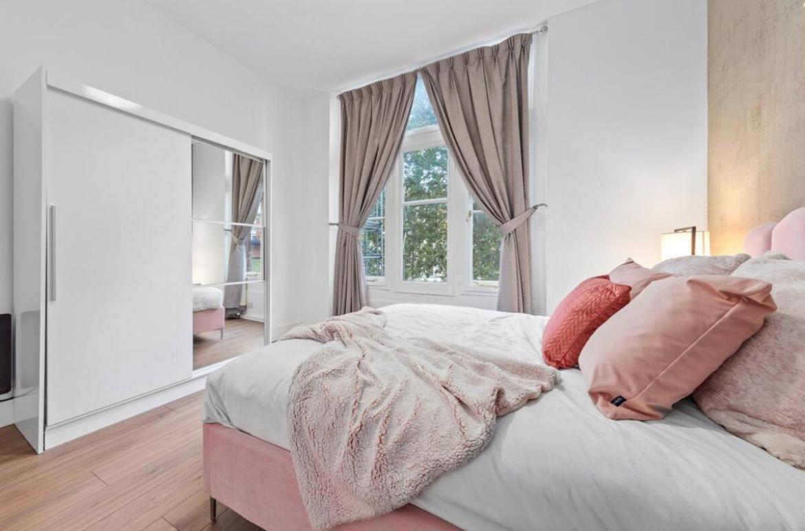 Majestic 2-Bedroom Flat In Knightsbridge-Hyde Park Kb70 London Exterior foto